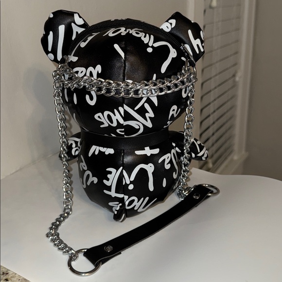 Graffiti Bear Phone Shoulder or Top Handle Bag - Picture 2 of 7